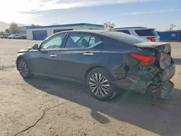 1N4BL4DV4PN347637 2026 NISSAN ALTIMA - Image 2