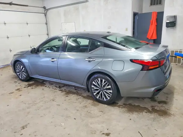 1N4BL4DV4PN353311 2023 NISSAN ALTIMA - Image 2