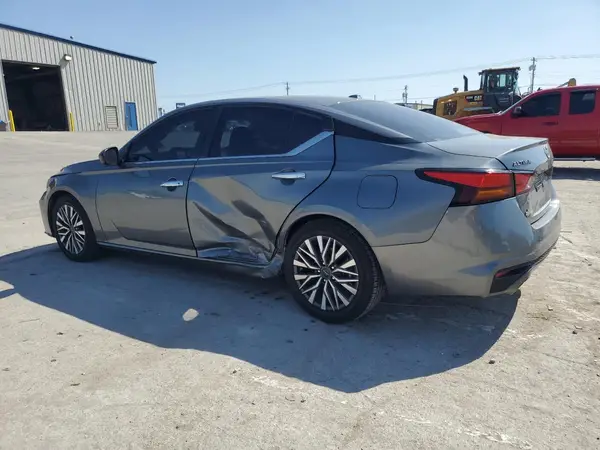 1N4BL4DV4PN367211 2023 NISSAN ALTIMA - Image 2