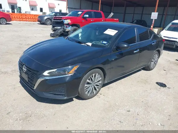 1N4BL4DV4PN368794 2023 NISSAN ALTIMA - Image 2