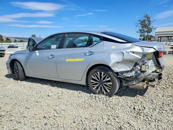 1N4BL4DV4PN374577 2023 NISSAN ALTIMA - Image 2