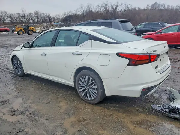 1N4BL4DV4PN376149 2023 NISSAN ALTIMA - Image 2