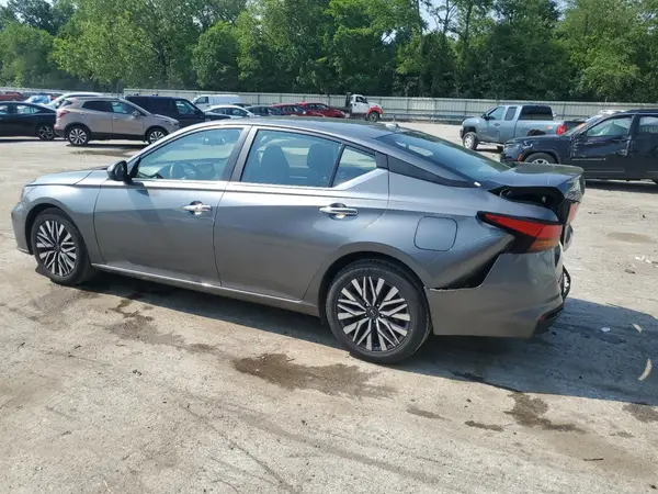 1N4BL4DV4PN377768 2023 NISSAN ALTIMA - Image 2