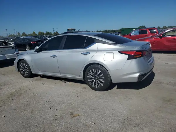 1N4BL4DV4PN386468 2023 NISSAN ALTIMA - Image 2
