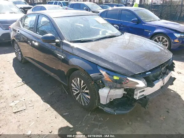 1N4BL4DV4PN388530 2023 NISSAN ALTIMA - Image 1