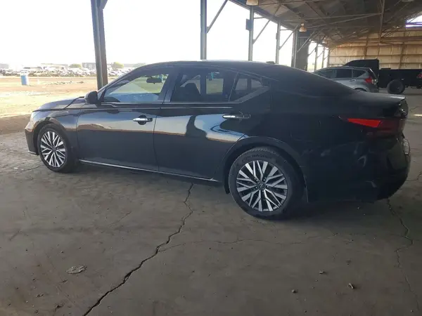 1N4BL4DV4PN391203 2023 NISSAN ALTIMA - Image 2