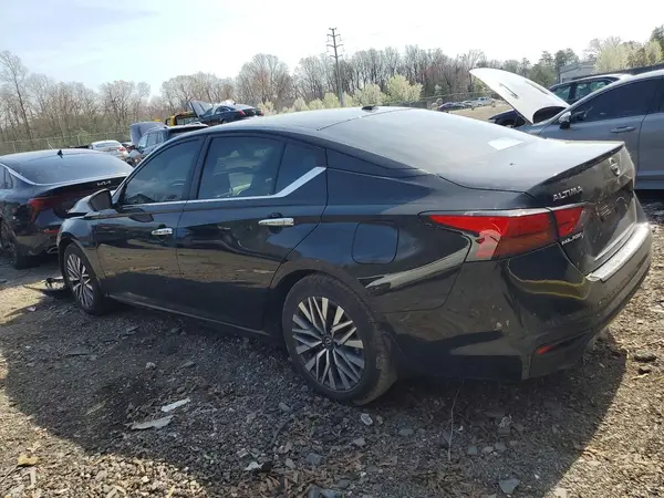 1N4BL4DV4PN413202 2023 NISSAN ALTIMA - Image 2