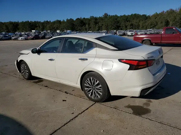 1N4BL4DV4RN304547 2024 NISSAN ALTIMA - Image 2