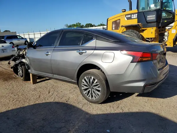 1N4BL4DV4RN313328 2024 NISSAN ALTIMA - Image 2