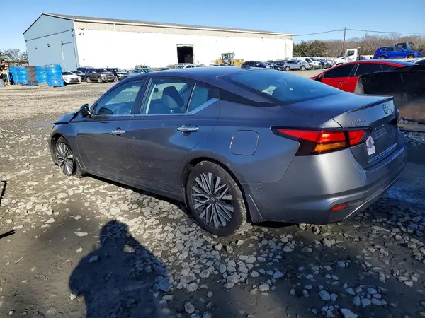 1N4BL4DV4RN315421 2024 NISSAN ALTIMA - Image 2