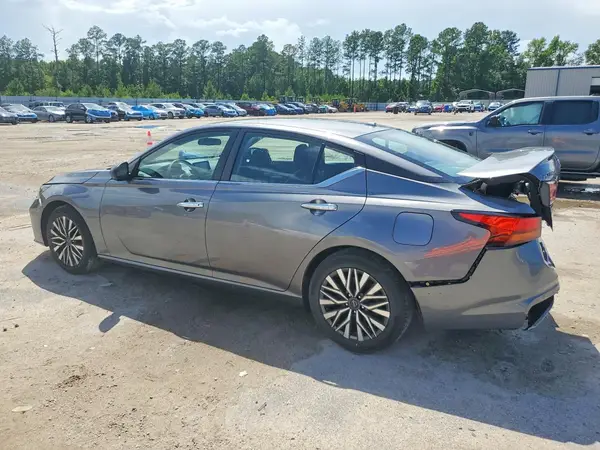 1N4BL4DV4RN320666 2024 NISSAN ALTIMA - Image 2