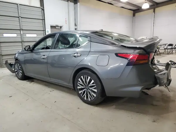 1N4BL4DV4RN322661 2024 NISSAN ALTIMA - Image 2