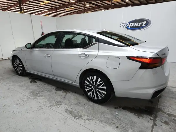 1N4BL4DV4RN327133 2024 NISSAN ALTIMA - Image 2
