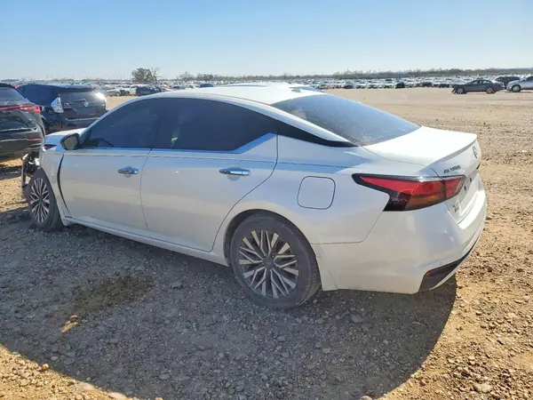 1N4BL4DV4RN327889 2024 NISSAN ALTIMA - Image 2