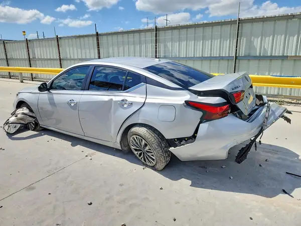 1N4BL4DV4RN340643 2024 NISSAN ALTIMA - Image 2