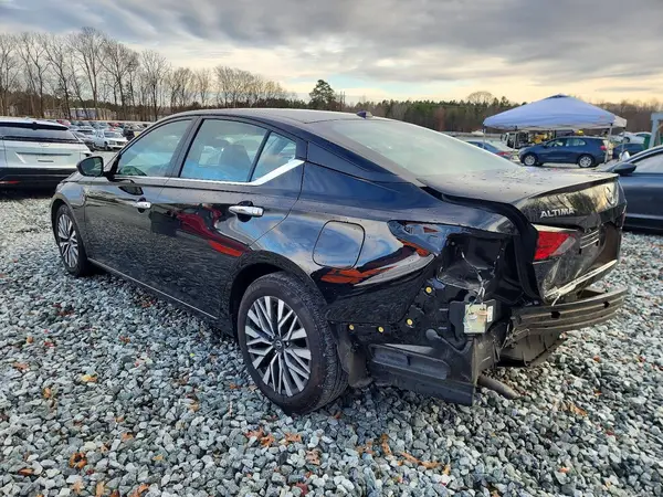 1N4BL4DV4RN345115 2024 NISSAN ALTIMA - Image 2