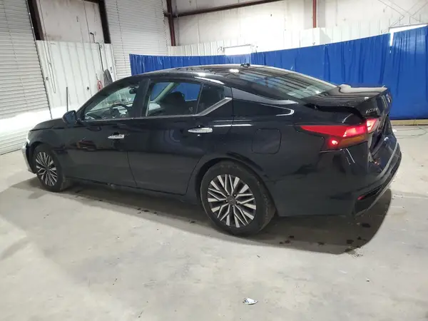 1N4BL4DV4RN349181 2024 NISSAN ALTIMA - Image 2