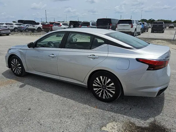 1N4BL4DV4RN351920 2024 NISSAN ALTIMA - Image 2