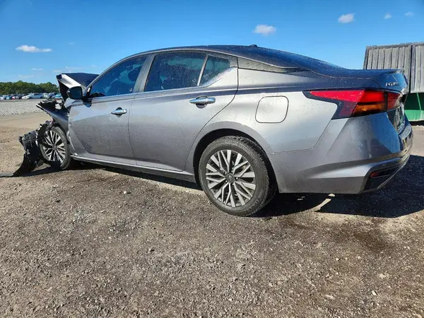 1N4BL4DV4RN355272 2024 NISSAN ALTIMA - Image 2