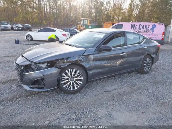 1N4BL4DV4RN356549 2024 NISSAN ALTIMA - Image 2
