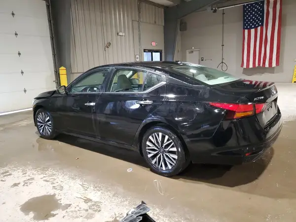 1N4BL4DV4RN358463 2024 NISSAN ALTIMA - Image 2