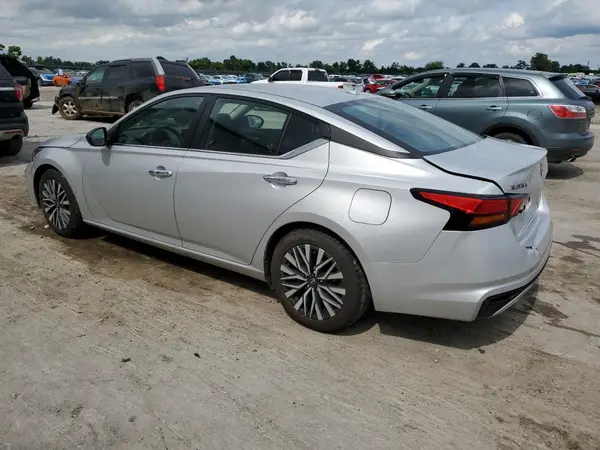 1N4BL4DV4RN360410 2024 NISSAN ALTIMA - Image 2