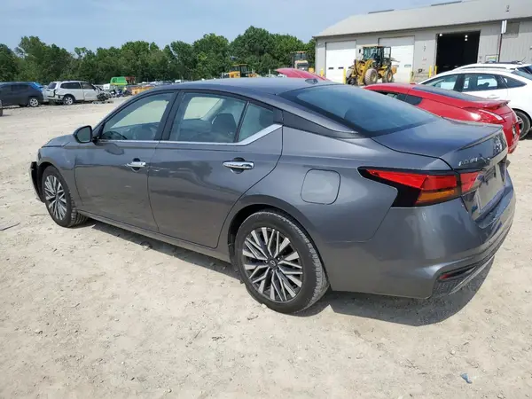 1N4BL4DV4RN365719 2024 NISSAN ALTIMA - Image 2