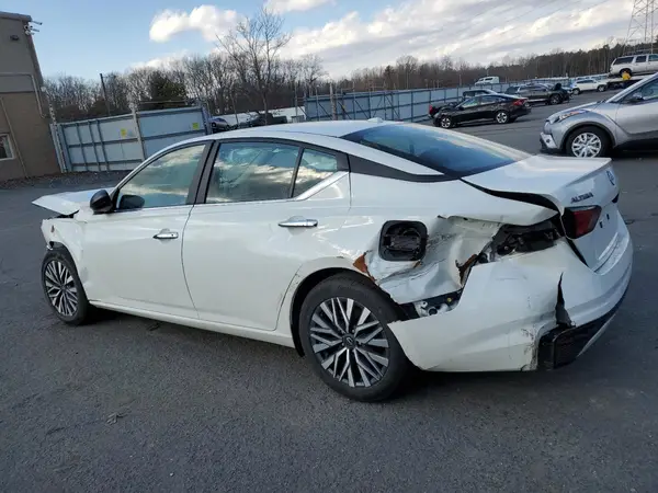 1N4BL4DV4RN367308 2024 NISSAN ALTIMA - Image 2