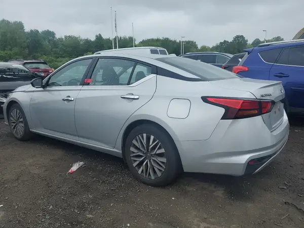 1N4BL4DV4RN375912 2024 NISSAN ALTIMA - Image 2