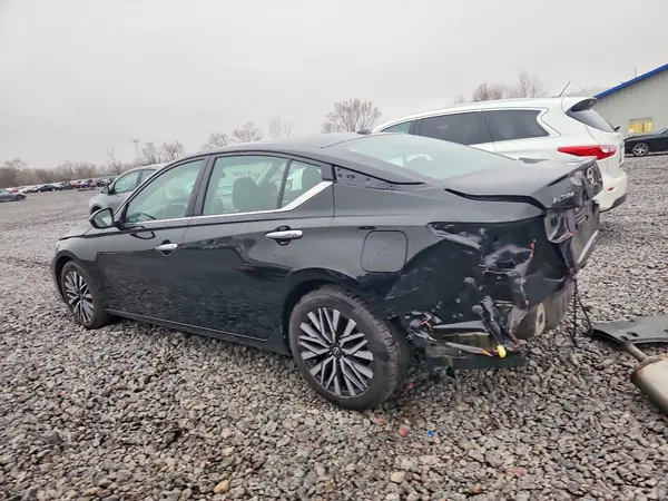1N4BL4DV4RN383802 2024 NISSAN ALTIMA - Image 2