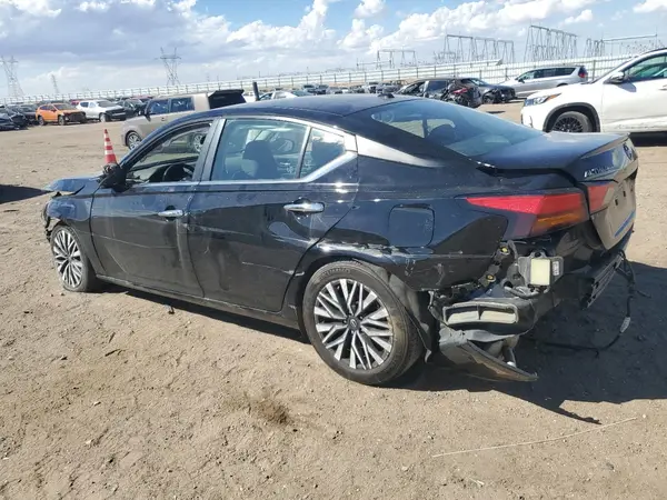 1N4BL4DV4RN384495 2024 NISSAN ALTIMA - Image 2