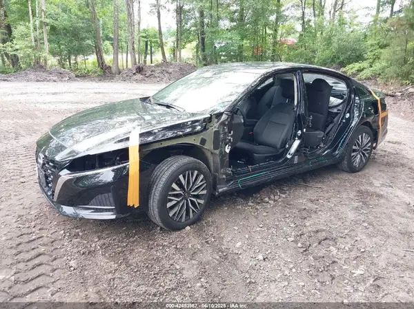 1N4BL4DV4RN385761 2024 NISSAN ALTIMA - Image 2