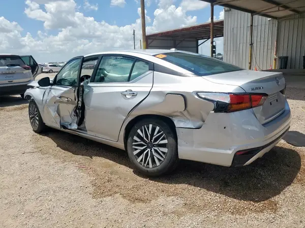 1N4BL4DV4RN386828 2024 NISSAN ALTIMA - Image 2