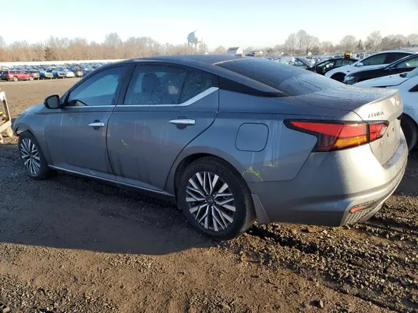 1N4BL4DV4RN388157 2024 NISSAN ALTIMA - Image 2