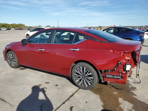 1N4BL4DV4RN388384 2024 NISSAN ALTIMA - Image 2