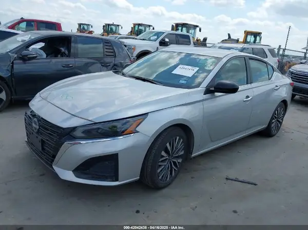 1N4BL4DV4RN392144 2024 NISSAN ALTIMA - Image 2