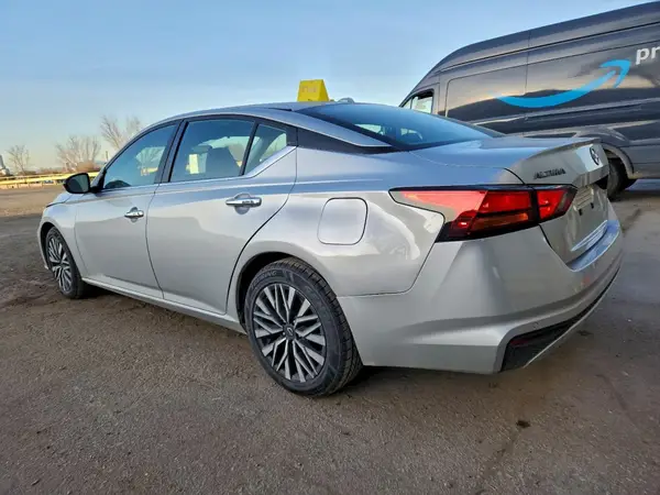 1N4BL4DV4RN410187 2024 NISSAN ALTIMA - Image 2
