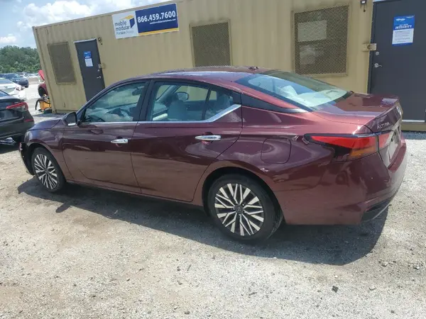 1N4BL4DV4RN419388 2024 NISSAN ALTIMA - Image 2