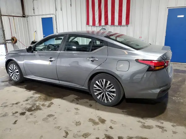 1N4BL4DV4RN431637 2024 NISSAN ALTIMA - Image 2