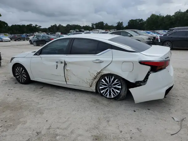 1N4BL4DV4RN433565 2024 NISSAN ALTIMA - Image 2