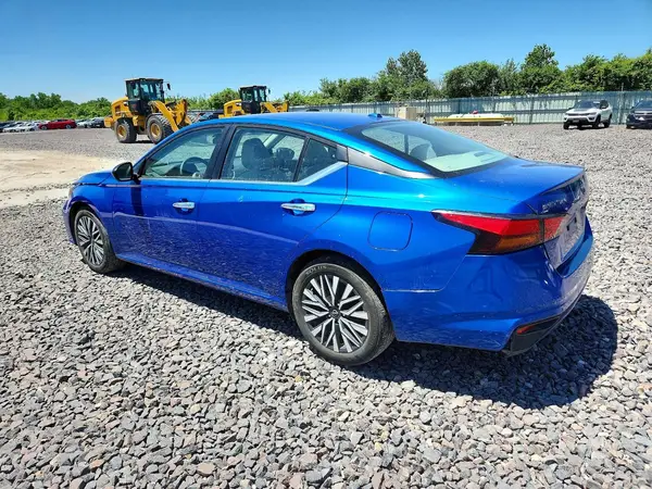 1N4BL4DV4SN304523 2025 NISSAN ALTIMA - Image 2