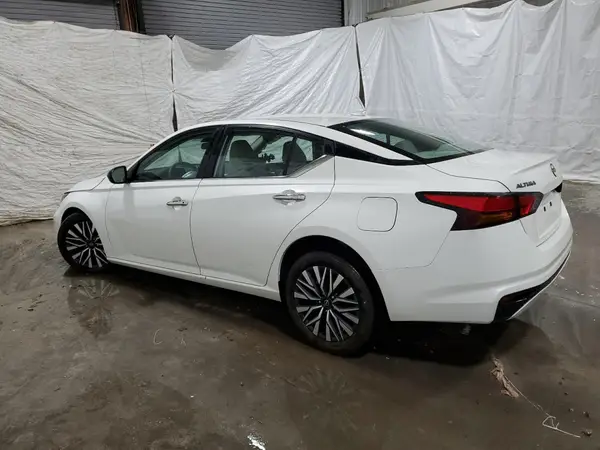 1N4BL4DV4SN304764 2025 NISSAN ALTIMA - Image 2