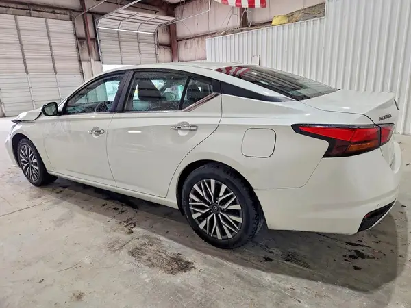 1N4BL4DV4SN305994 2025 NISSAN ALTIMA - Image 2