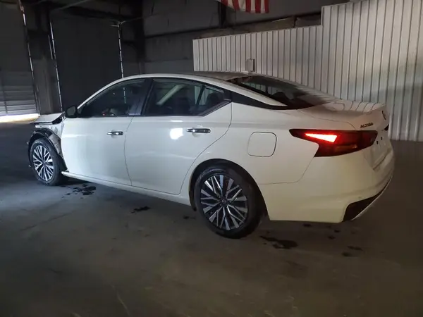 1N4BL4DV4SN317157 2025 NISSAN ALTIMA - Image 2