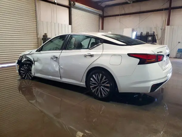 1N4BL4DV4SN317868 2025 NISSAN ALTIMA - Image 2