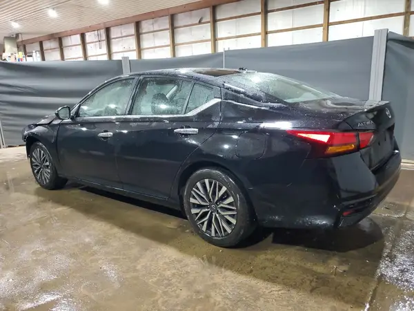 1N4BL4DV4SN326733 2025 NISSAN ALTIMA - Image 2