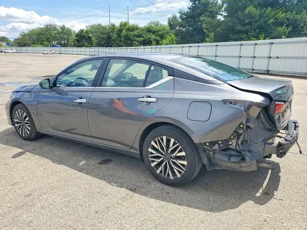 1N4BL4DV4SN337666 2025 NISSAN ALTIMA - Image 2