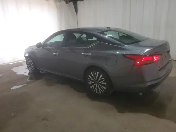 1N4BL4DV4SN338672 2025 NISSAN ALTIMA - Image 2