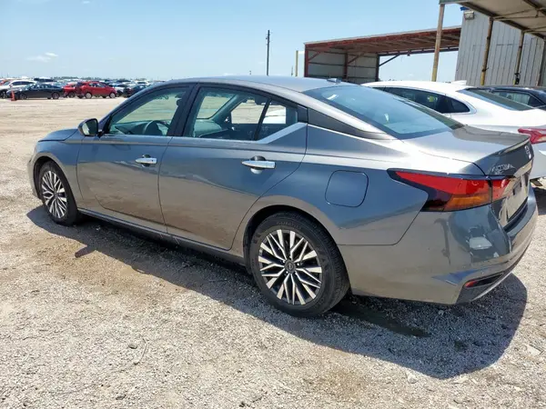 1N4BL4DV4SN338879 2025 NISSAN ALTIMA - Image 2
