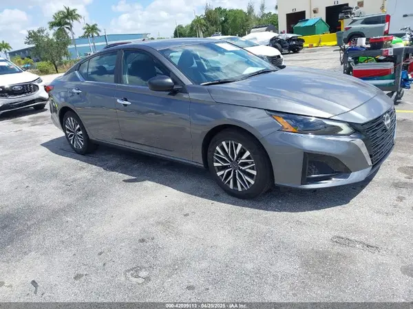 1N4BL4DV4SN341393 2025 NISSAN ALTIMA - Image 1